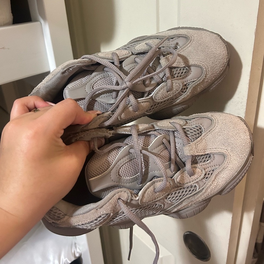 Yeezy 500 “Ash Grey”